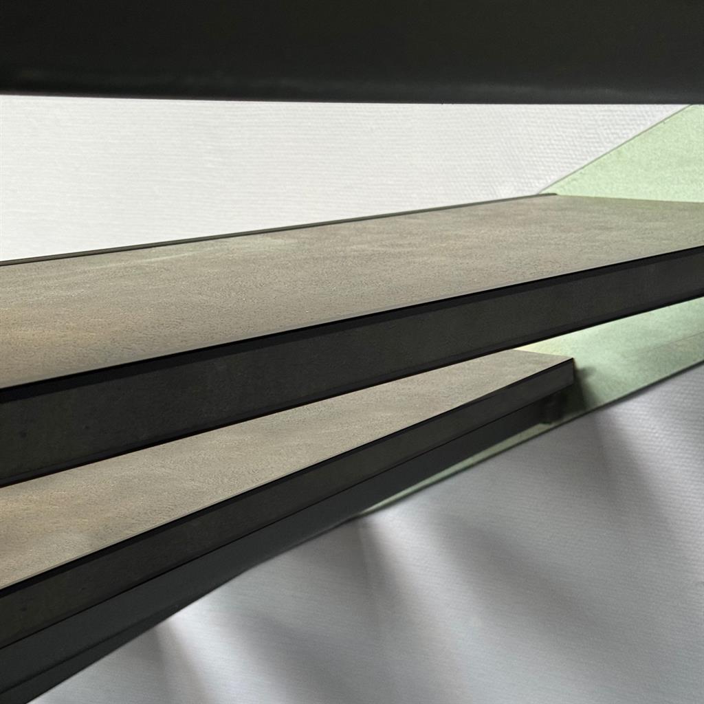 Co - Pro Profilo per scale aperto posteriore in PVC nero - Solza.it