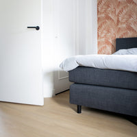 Vivafloors Bordeaux - Rovere 8540 - Strisce diritte in pasta PVC